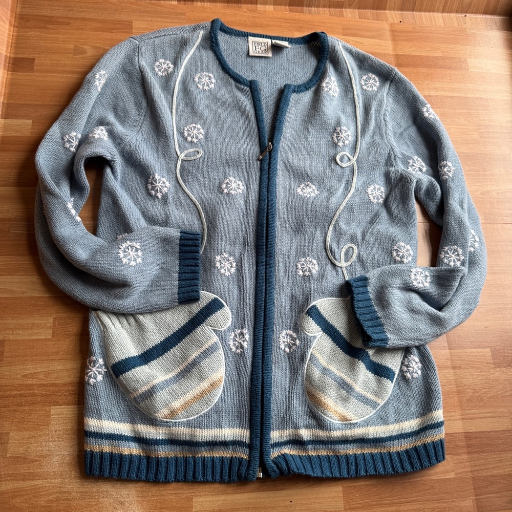 Christmas sweater full zip field gear size small vintage